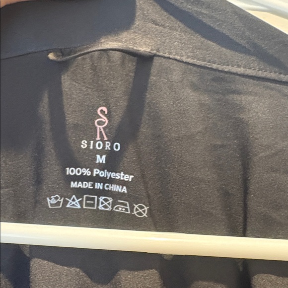 Sioro Satin Robe - Picture 5 of 6